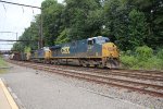 CSX 5311 leads M421